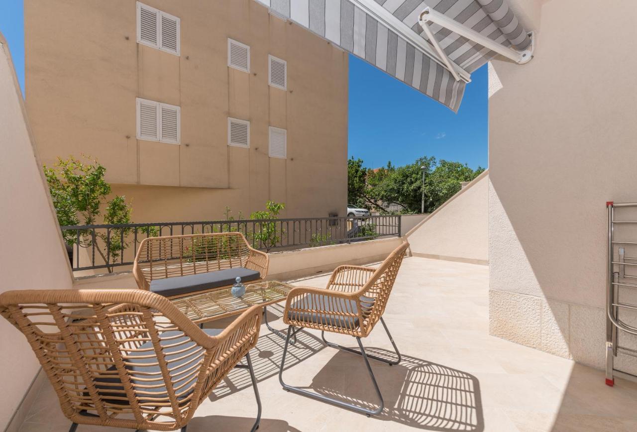 Apartments By The Sea Makarska - 19134 Экстерьер фото